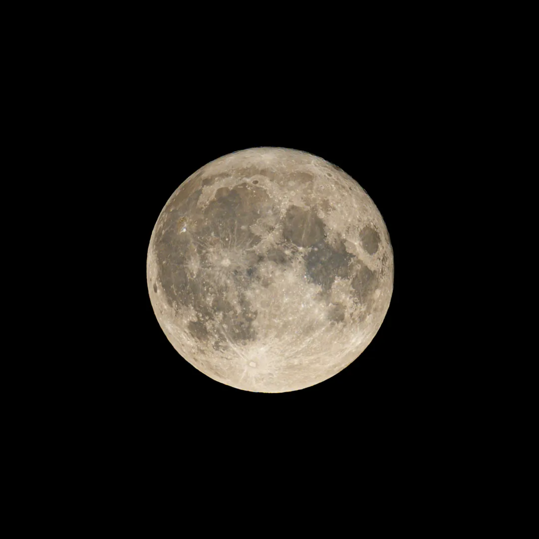 Photographie par Tom Darondovas, Moon